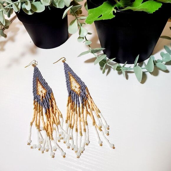 GRAY Multi Seed Bead Fringe Earrings - Picture 4 of 5